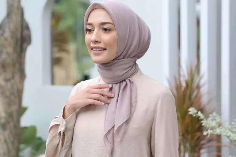 5 Tips Agar Tetap Tampil Cantik Saat Berhijab Walau Beraktivitas Seharian