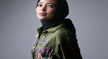 Gaya Hijab Tantri Kotak: Dari Kasual hingga Rock and Roll