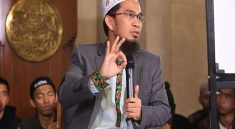 Ustadz Adi Hidayat Mengapa Perempuan Harus Berjilbab