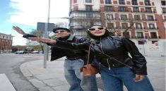 Aurel Hermansyah Pose Menarik Saat Liburan di Madrid