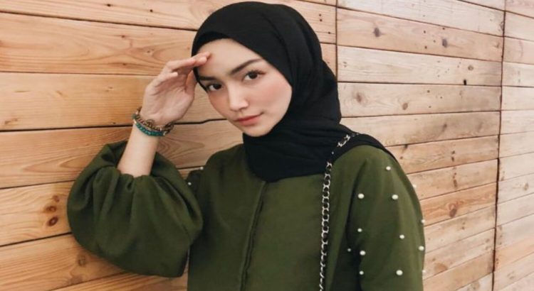 Melody Prima Inspirasi Gaya Hijab Stylish