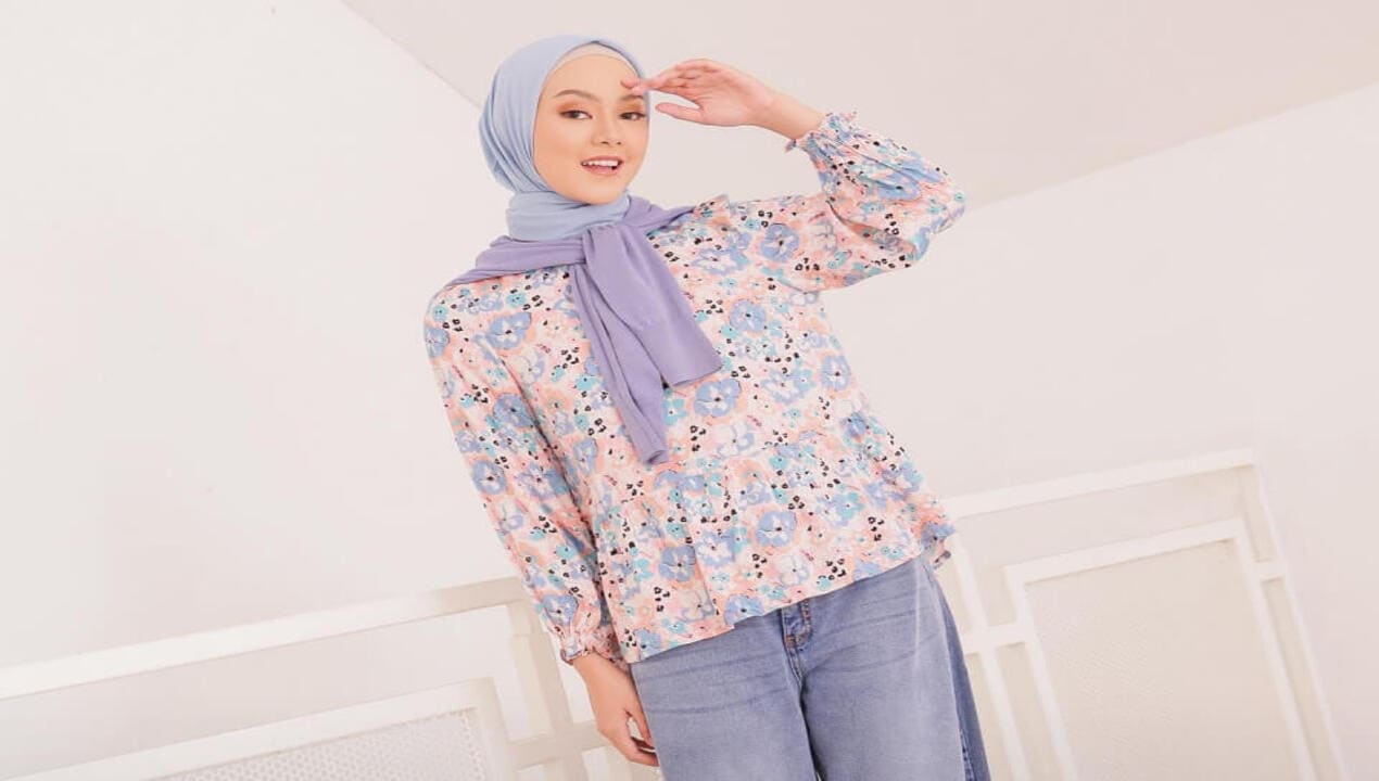 Celana Jeans Hijaber 20an Stylish dan Nyaman Saat Liburan