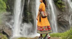Curug Inspirasi Outfit Wanita Yang Sederhana Tapi Tetap Modis