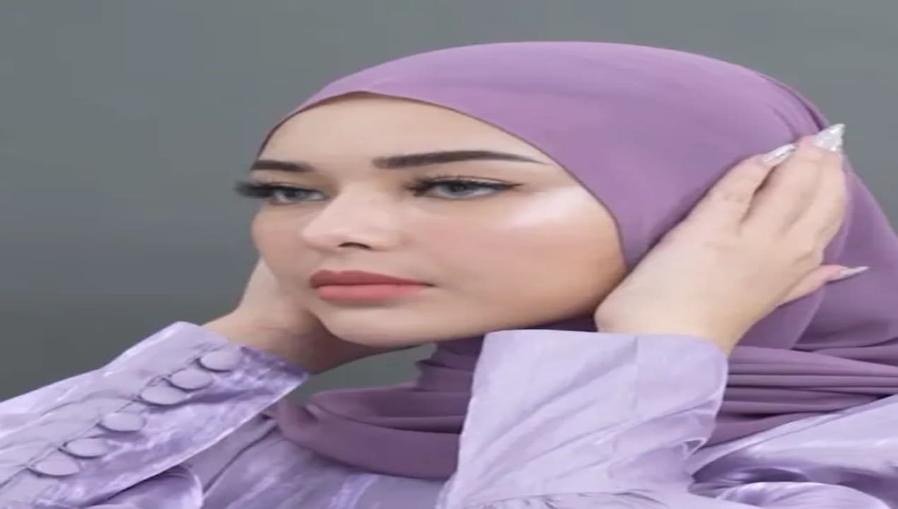 Hijab Berwarna Ungu Tampil Stylish & Elegan Maksimal Setiap Hari
