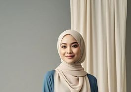 Blouse Hijab Inspirasi Bawahan Kekinian yang Stylish