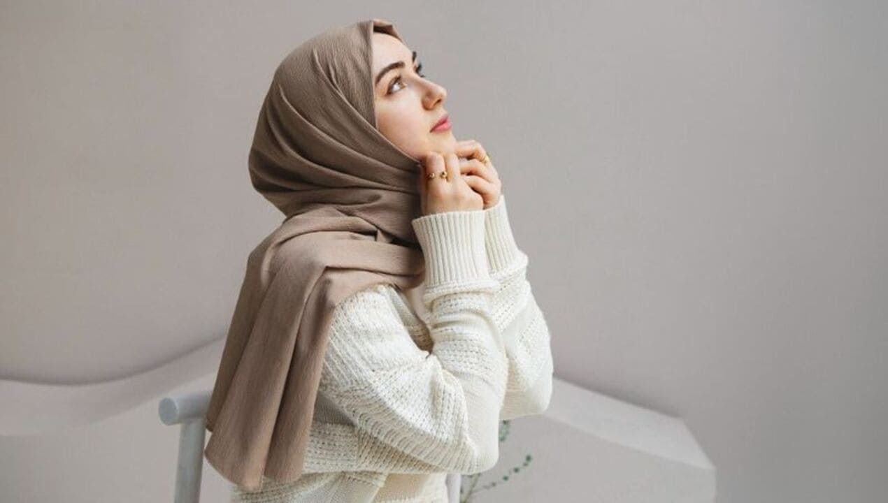 Hijab Pashmina Kalem yang Cocok untuk Semua Warna Busana