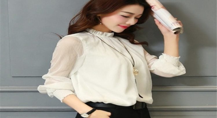 Ruffle Blouse ala Korea untuk Tampil Modis dan Feminin
