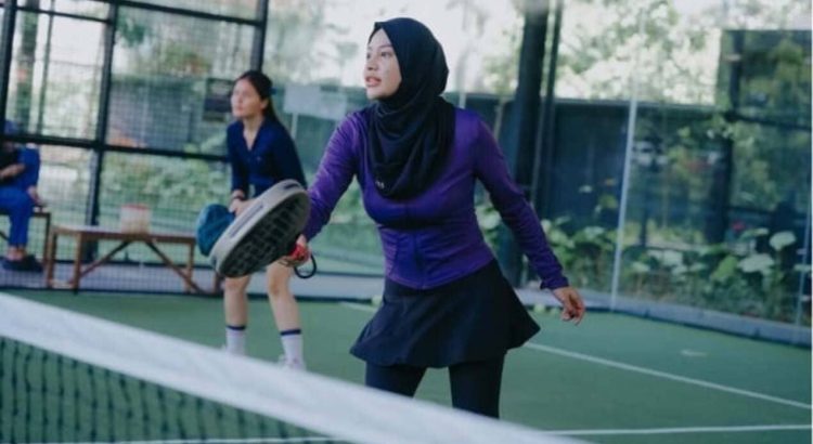 Aurel Hermansyah Tampil Sporty dan Modis Saat Main Padel