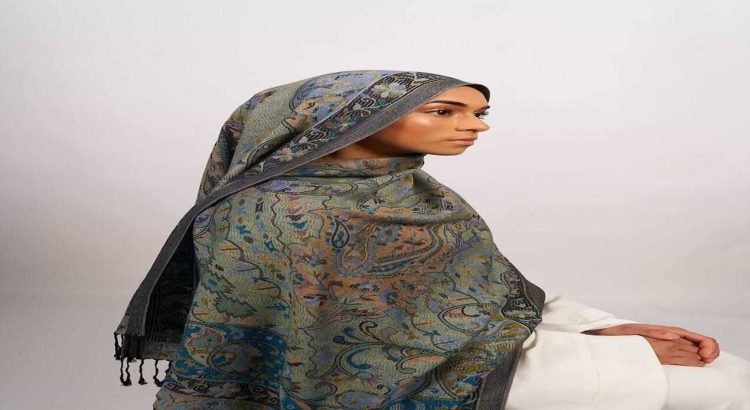 Pashmina yang Tepat untuk Muslimah Aktif yang Nyaman, Syar’i