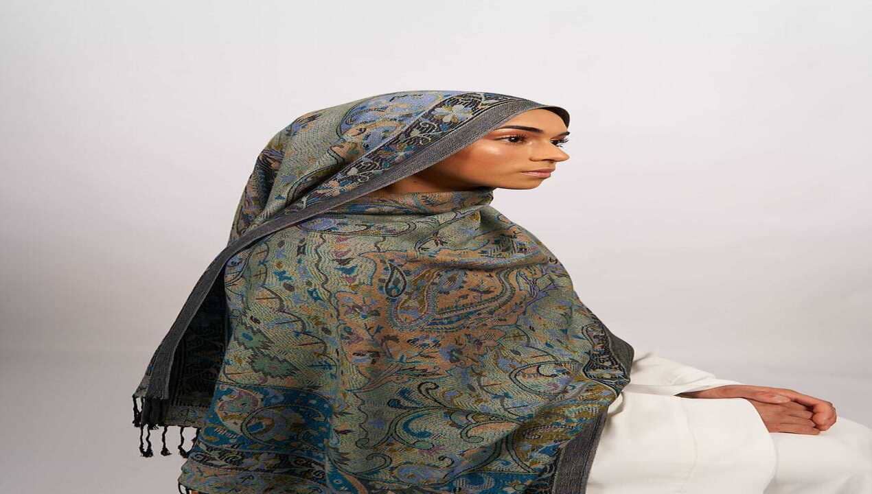 Pashmina yang Tepat untuk Muslimah Aktif yang Nyaman, Syar’i