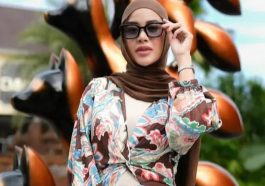 Aurel Hermansyah Tampil Anggun dengan Kebaya Bali Hijab