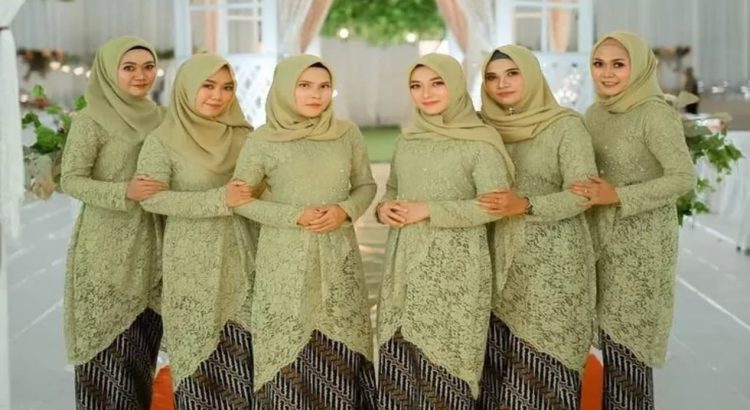 Kebaya Brokat Renda untuk Hijab, Anggun & Modern ala Hijabers