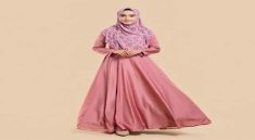 Gamis Polos Elegan dengan Hijab Motif Kekinian di 2025