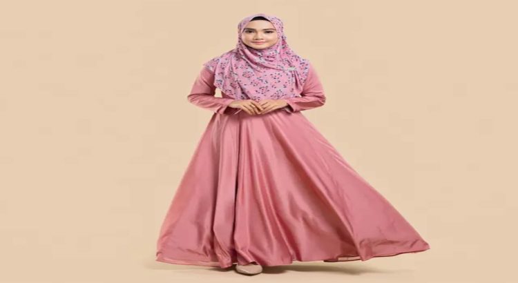 Gamis Polos Elegan dengan Hijab Motif Kekinian di 2025