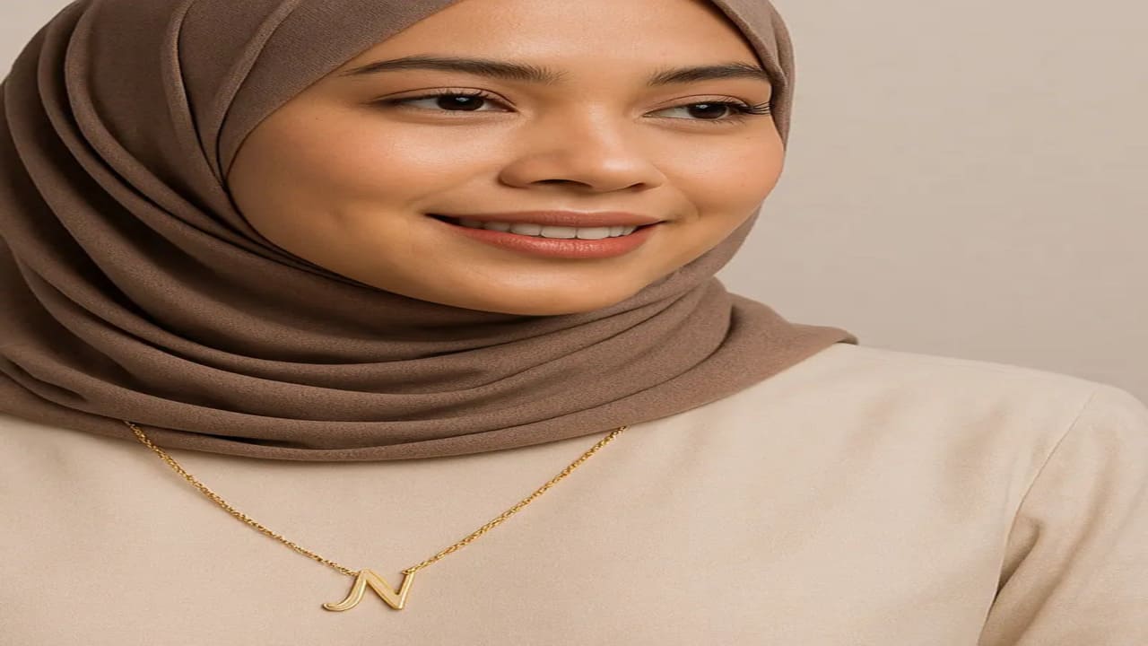 Jenis Perhiasan yang Cocok untuk Hijab